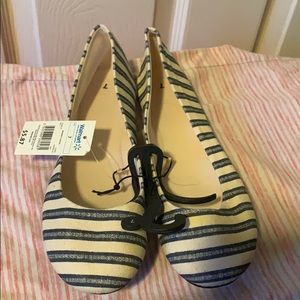 Ballet flats